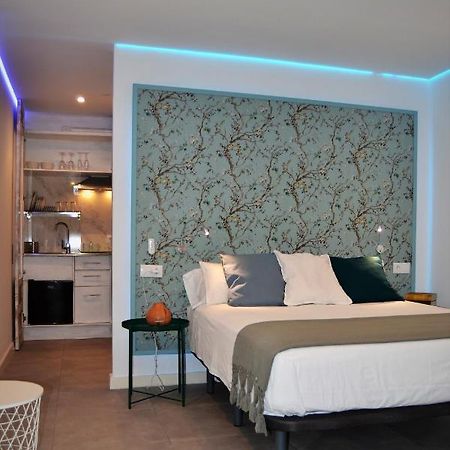 Suite Estudio Montana Torremolinos Bagian luar foto
